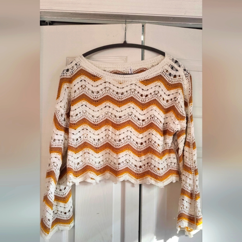 TBN Bell sleeve cropped crochet top